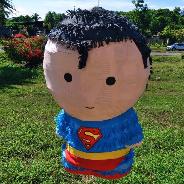 36" Cartoon Supererman Pinata