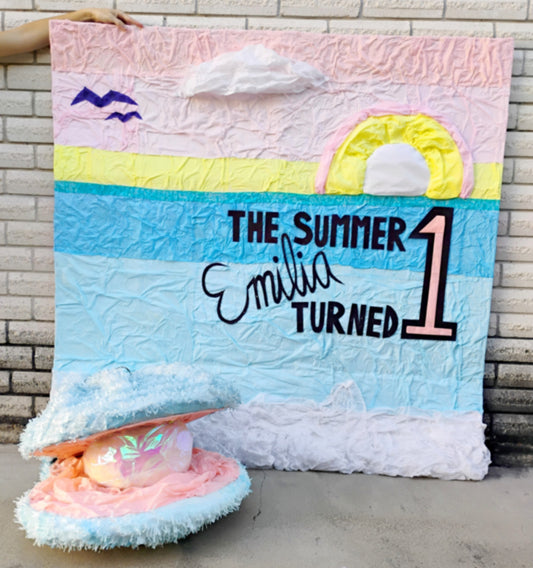 40" Custom Pinata & 4'X4' Photo Background Package